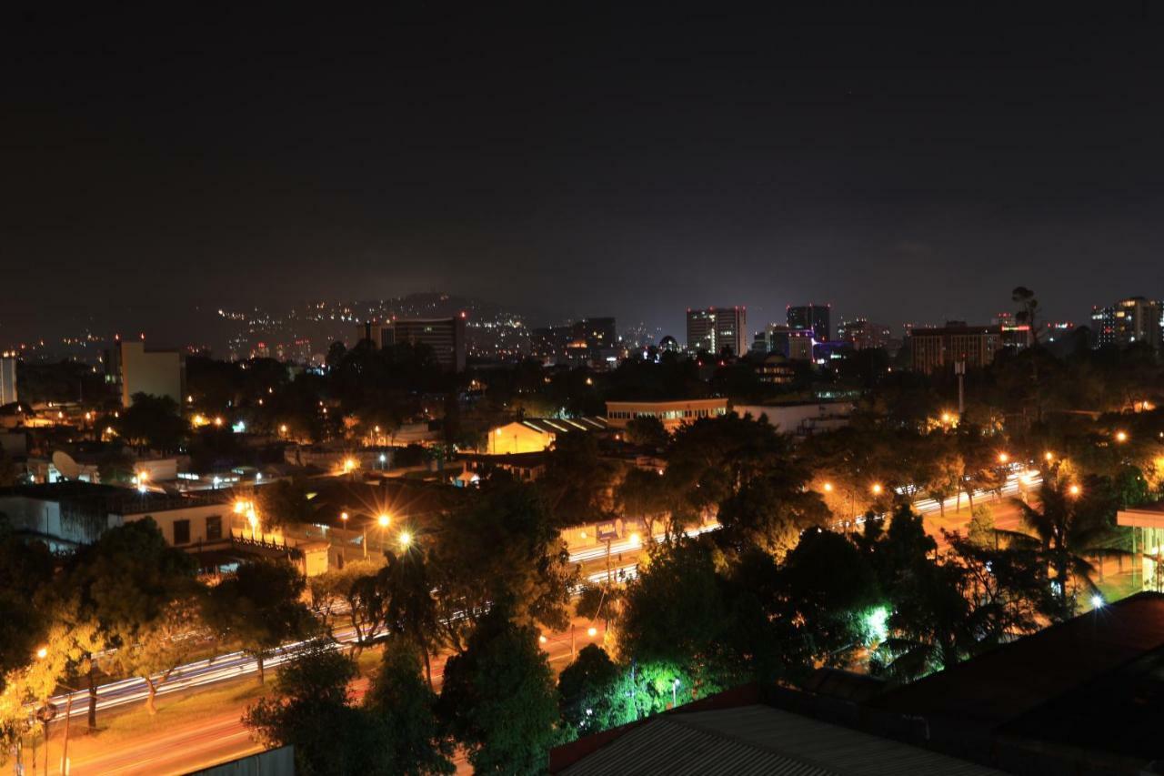 Апартаменти Apartamento Avenida Reforma Ciudad De Guatemala Екстер'єр фото